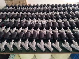 氣動螺紋角座閥塑（sù）料頭